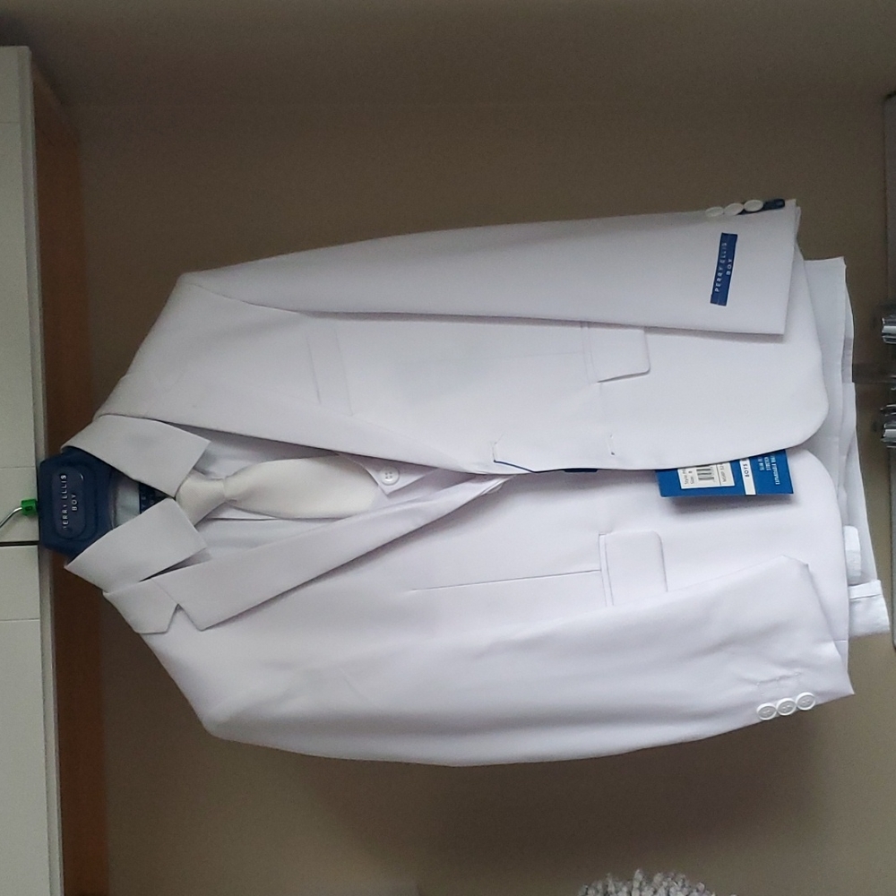 Boys Perry Ellis 5 piece white suit